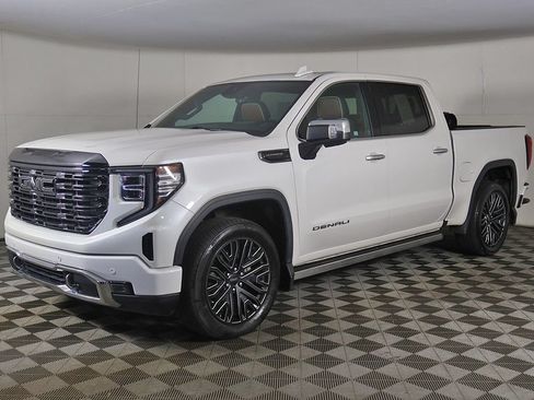 Used 2022 GMC Sierra 1500 Denali Ultimate AWD/4WD image 12