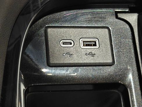 Used 2023 Cadillac Escalade Sport w/ LPO, ONYX Package image 90