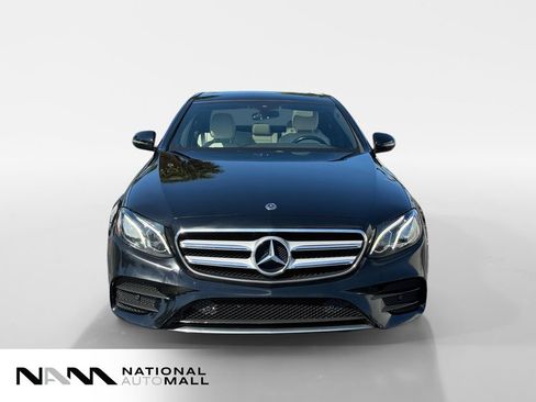 Used 2018 Mercedes-Benz E 300 image 8