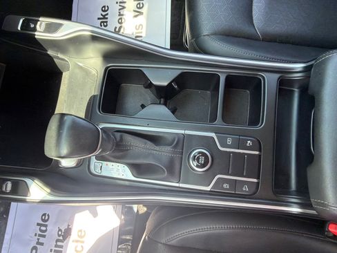 Used 2023 Kia Sorento S FWD image 30