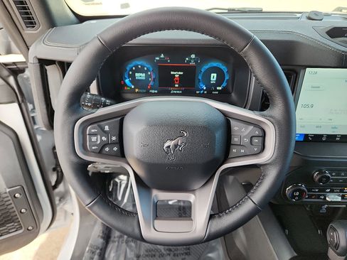 New 2025 Ford Bronco Badlands image 19