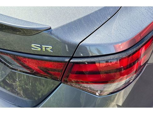 Used 2021 Nissan Sentra SR image 7