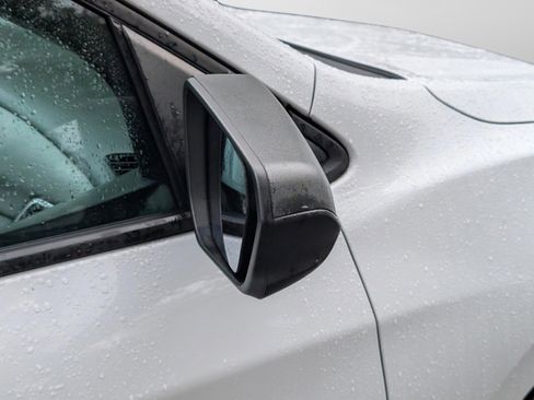 Used 2019 Chevrolet Equinox LS image 29