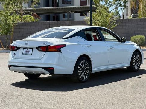 Certified 2024 Nissan Altima 2.5 SV FWD image 6