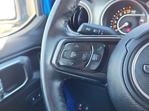 Used 2022 Jeep Wrangler Unlimited Sport image 18