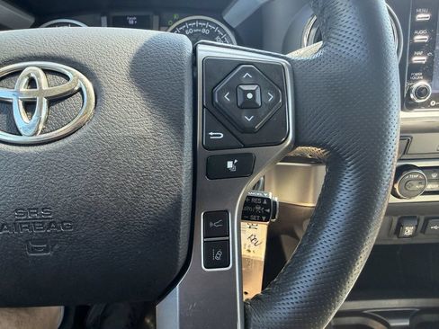 Used 2021 Toyota Tacoma SR5 RWD image 28
