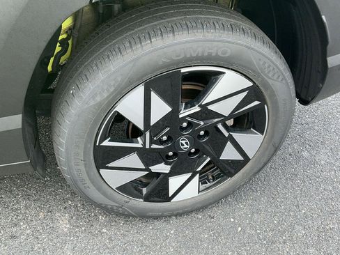 Certified 2024 Hyundai Kona SEL AWD/4WD image 12