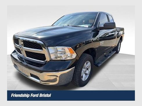 Used 2016 RAM 1500 Classic SLT image 1