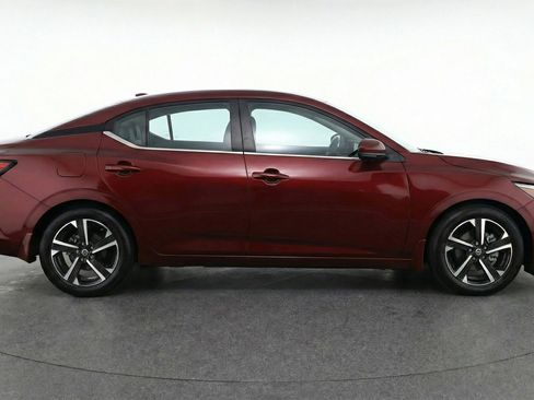 Used 2025 Nissan Sentra SV image 11