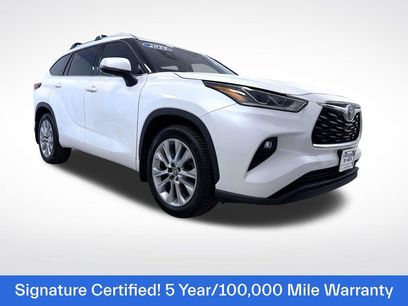 Used 2023 Toyota Highlander Limited