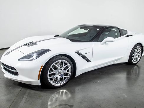 Used 2017 Chevrolet Corvette Stingray Coupe RWD image 45