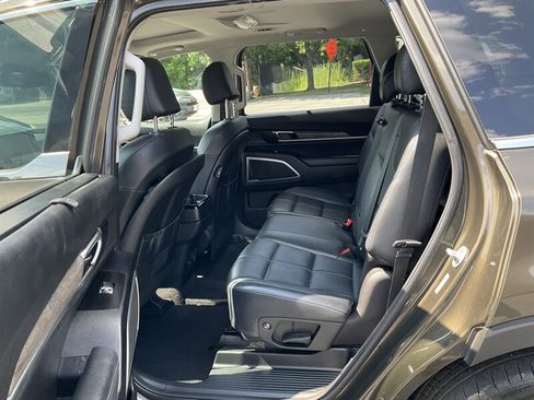 Used 2020 Kia Telluride EX AWD/4WD image 13