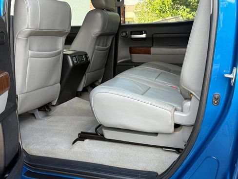 Used 2010 Toyota Tundra Limited image 32