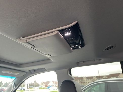 Used 2018 Chevrolet Tahoe LT image 7