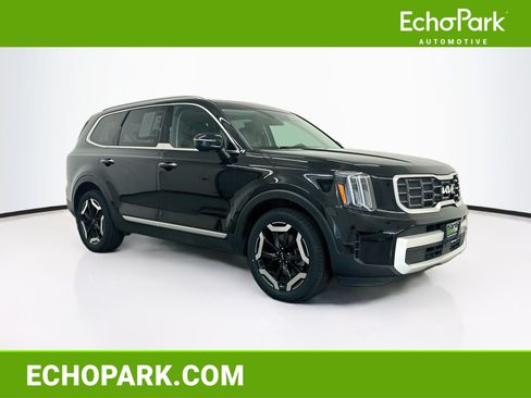 Used 2025 Kia Telluride S AWD/4WD image 1