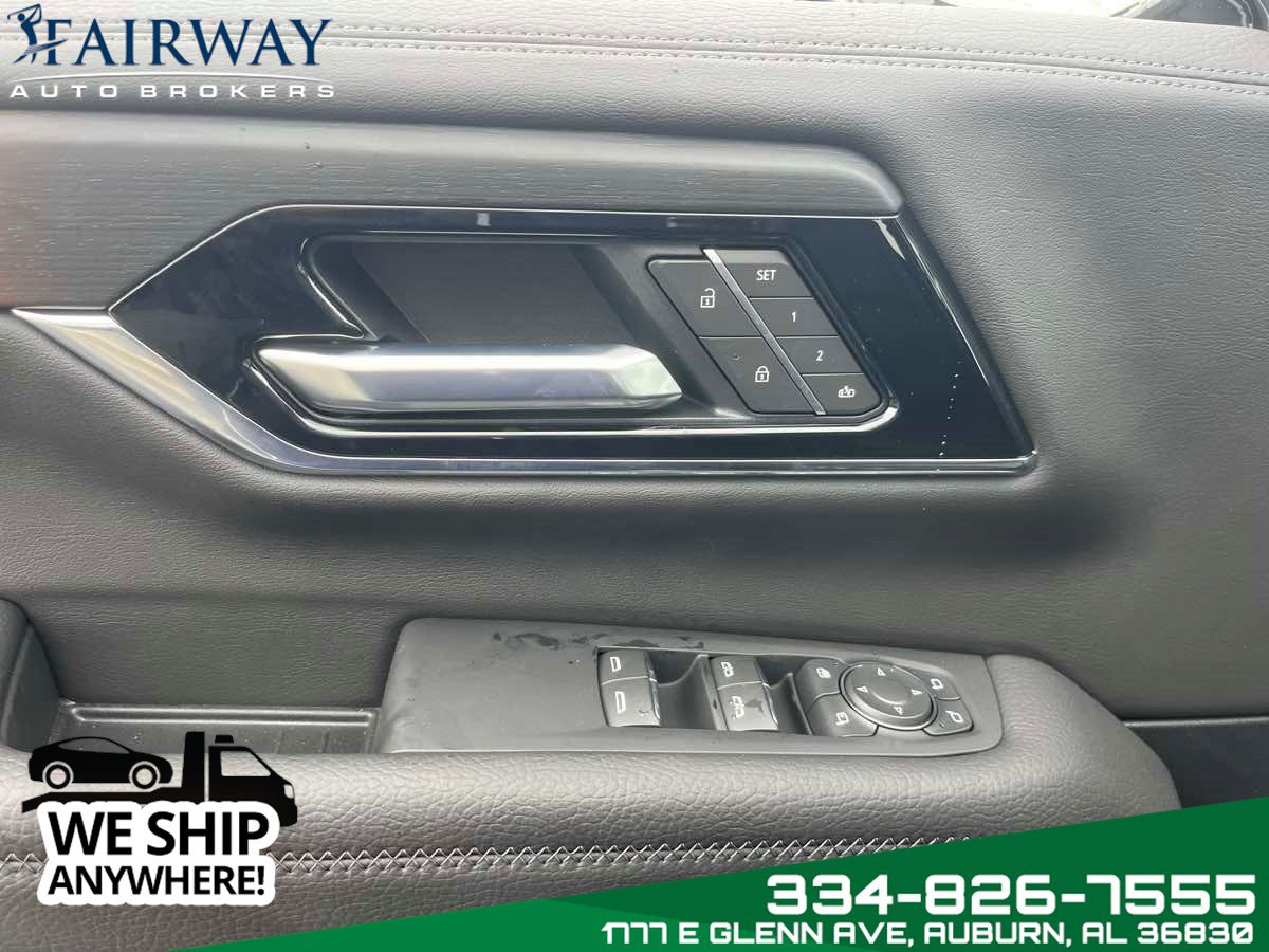 Used 2025 GMC Yukon XL Denali w/ Denali Reserve Package AWD/4WD image 17