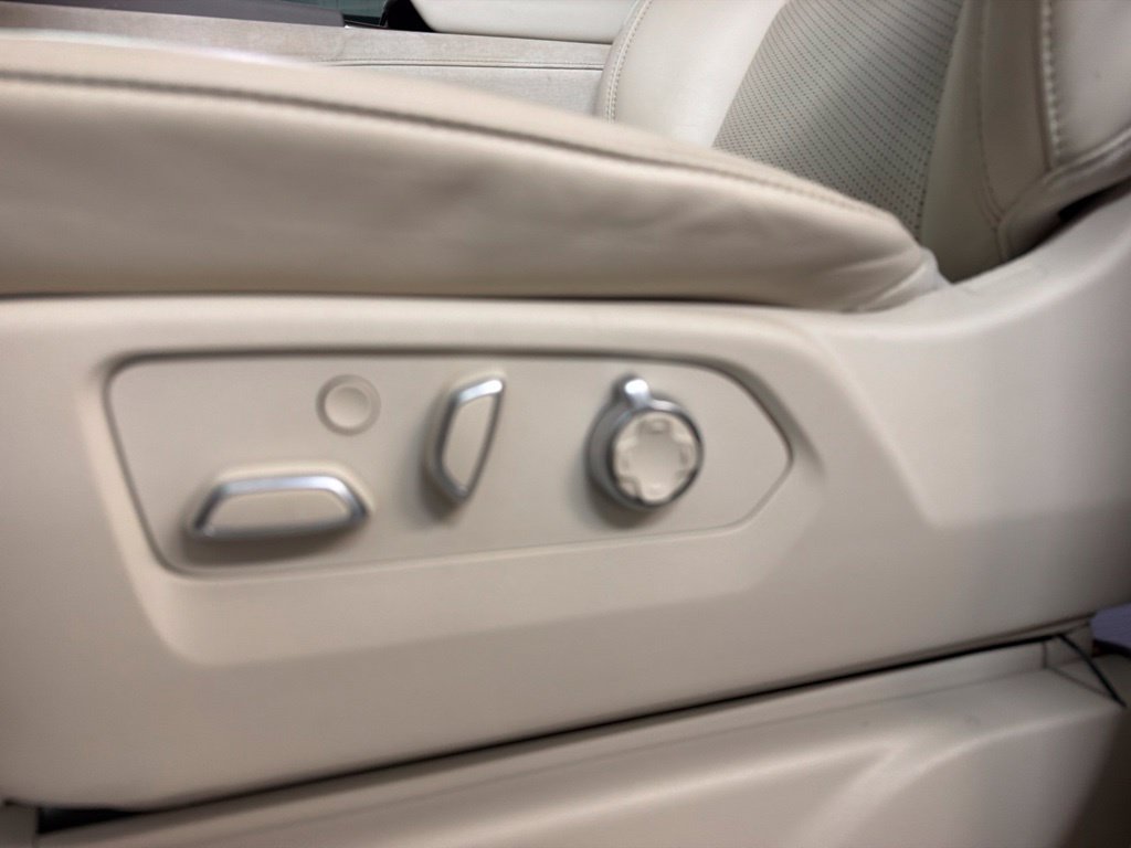 Used 2024 Cadillac Escalade ESV Sport Platinum AWD/4WD image 14