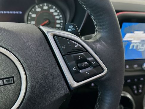 Used 2018 Chevrolet Camaro SS RWD image 26