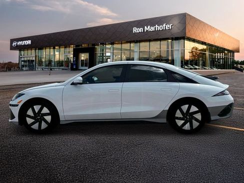 New 2025 Hyundai Ioniq 6 SE image 3