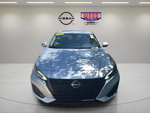 Used 2023 Nissan Altima 2.5 SL FWD image 6
