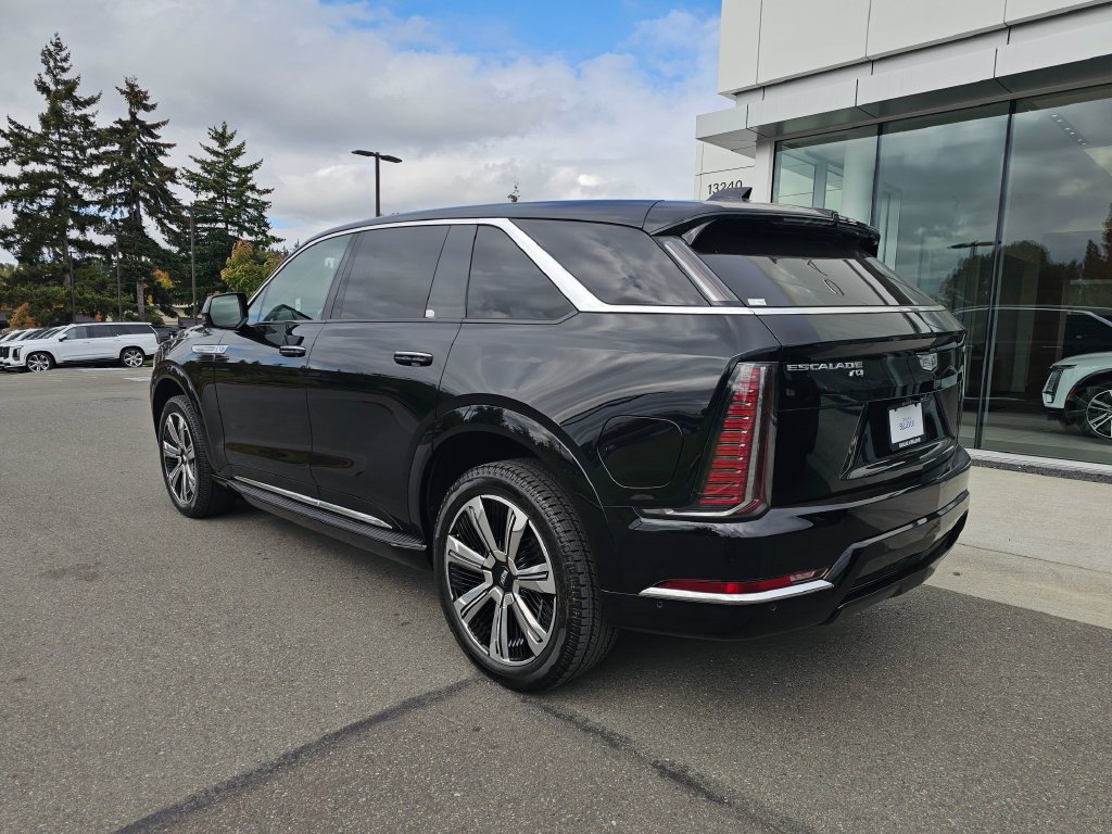 New 2026 Cadillac Escalade IQ Luxury 1 w/ LPO, Floor Liner Package AWD/4WD image 5