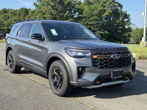 New 2026 Ford Explorer Tremor AWD/4WD image 2