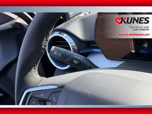 New 2026 Chevrolet Trax LT w/ Driver Confidence Package FWD image 43