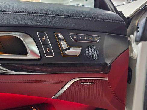 Used 2013 Mercedes-Benz SL 550 image 19
