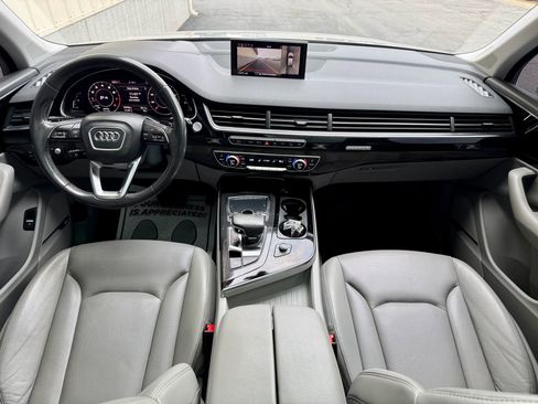 Used 2019 Audi Q7 3.0T Prestige AWD/4WD image 18
