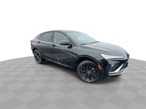 Certified 2024 Buick Envista Sport Touring w/ Convenience I Package image 2