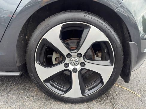 Used 2017 Volkswagen GTI S FWD image 11