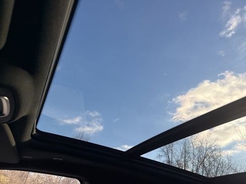 Used 2021 RAM 1500 Laramie w/ Sport Appearance Package image 30