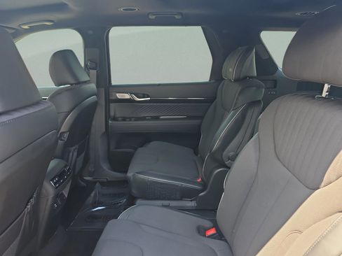 New 2025 Hyundai Palisade Calligraphy image 5