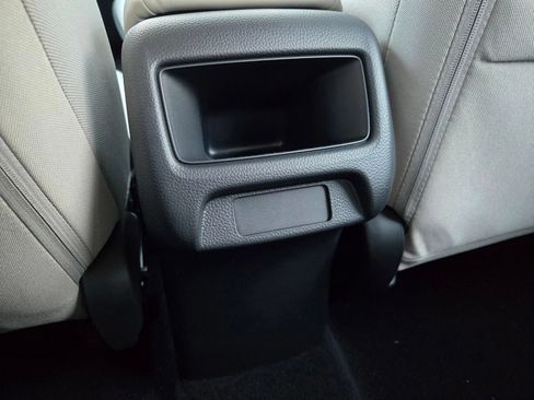 New 2027 Honda HR-V LX image 11