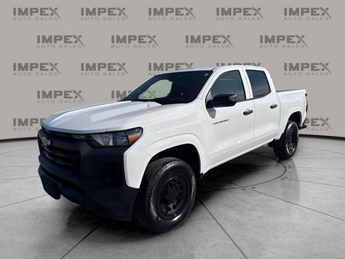Used 2023 Chevrolet Colorado W/T image 1