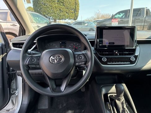 Used 2024 Toyota Corolla LE image 19