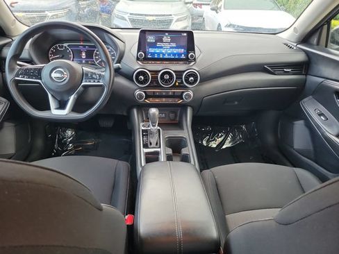 Used 2024 Nissan Sentra SV FWD image 8