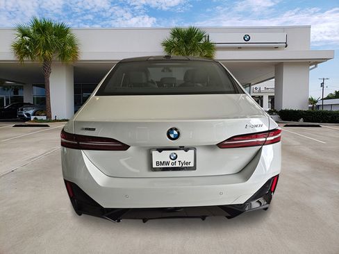 New 2026 BMW 530i xDrive w/ M Sport Package image 5