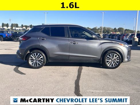 Used 2021 Nissan Kicks SV image 14