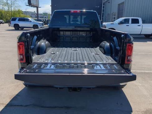 New 2026 RAM 3500 Tradesman AWD/4WD image 35