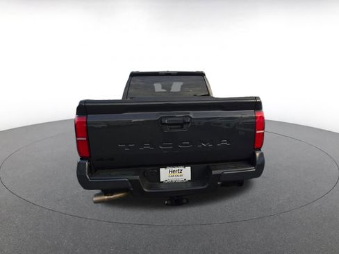 Used 2025 Toyota Tacoma TRD Off-Road image 6