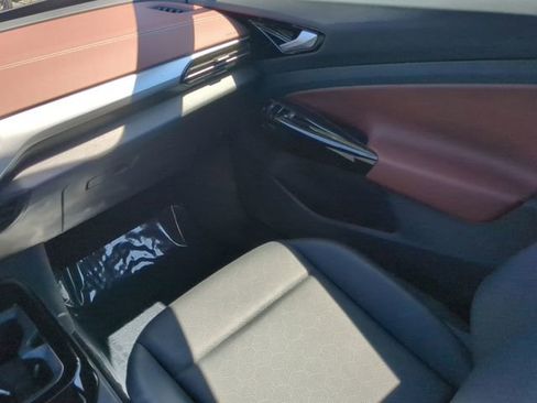 Certified 2022 Volkswagen ID.4 Pro S image 16