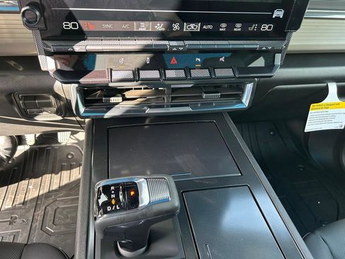 New 2026 GMC Hummer EV SUV image 11