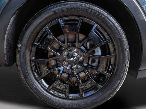 Certified 2022 Kia Telluride SX w/ SX Prestige Package AWD/4WD image 30