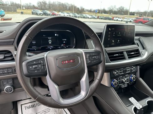 Used 2022 GMC Yukon SLT image 12