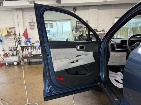 Used 2025 Kia Sorento SX Prestige image 24