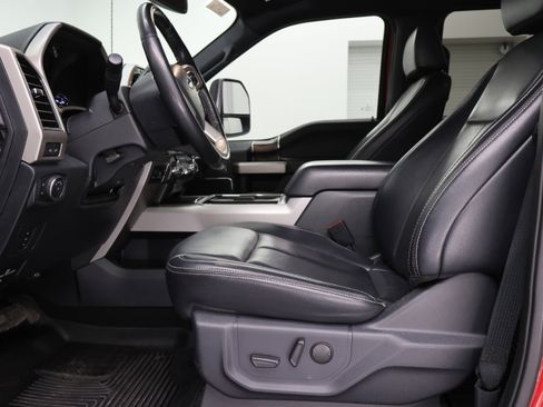 Used 2022 Ford F250 Lariat w/ Tremor Off-Road Package image 7