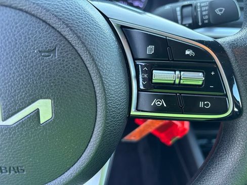 Used 2024 Kia Forte LXS FWD image 15