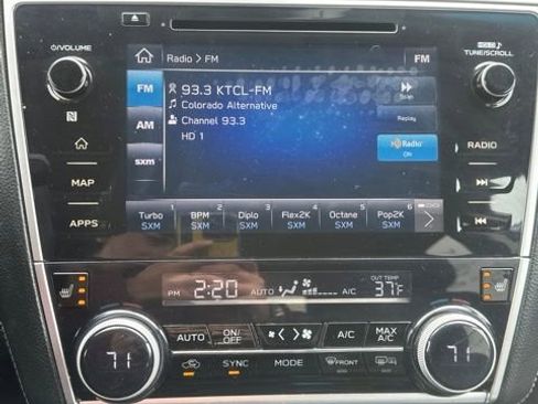 Used 2018 Subaru Outback 3.6R Limited AWD/4WD image 12