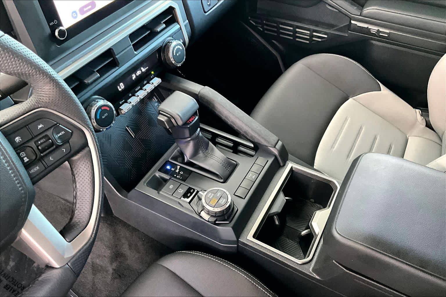 Used 2025 Toyota Tacoma TRD Off-Road AWD/4WD image 16